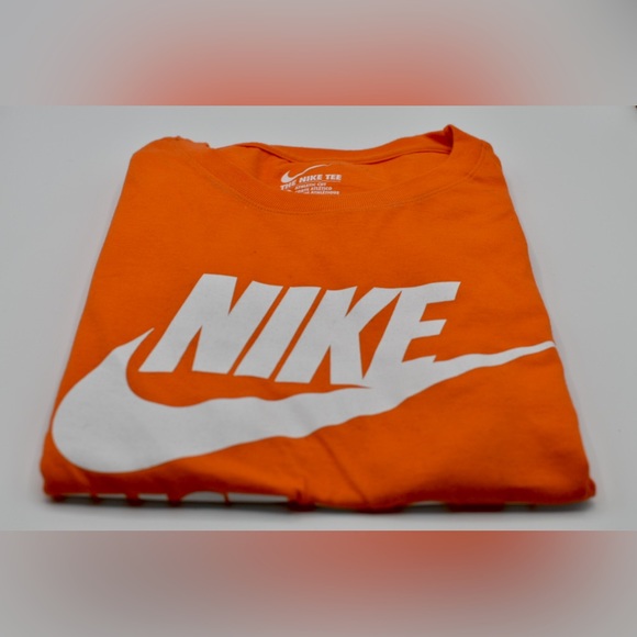 Long nike tee long sleeve excellent material and very durable - Picture 3 of 3